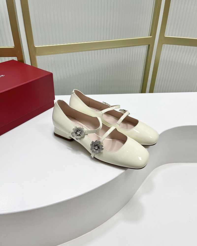 Roger Vivier flat shoes